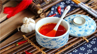 青島特斯特研發(fā)新產(chǎn)品麻辣油