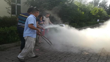 青島特斯特消防演習-愛惜生命從自身做起