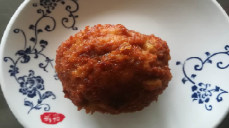 選用特斯特四喜丸子復合調味料制作四喜丸子